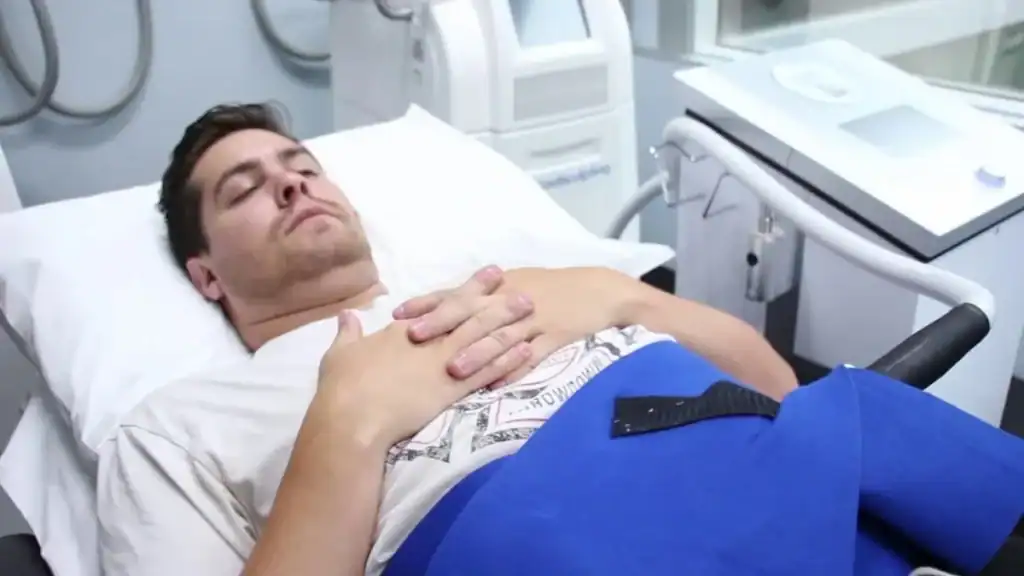 Transforming Bodies: Celebrity Success Stories and the Truth Behind Body Contouring 2 Image of male having body contouring Haverhill treatment